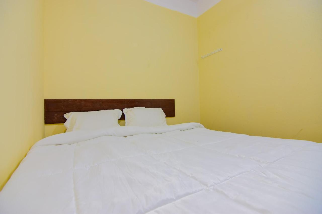 Spot On 30735 Dreamland Guest House Dispur Bagian luar foto