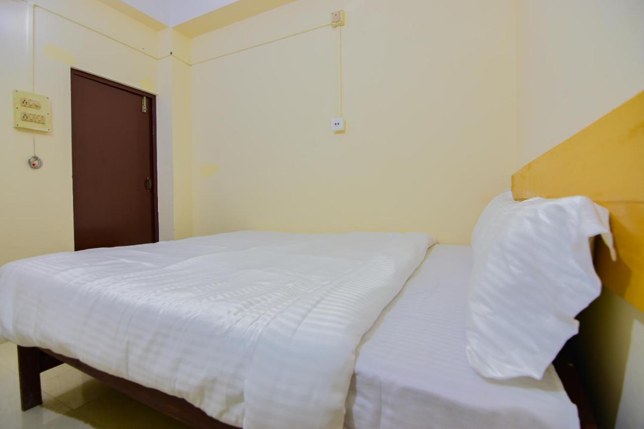 Spot On 30735 Dreamland Guest House Dispur Bagian luar foto