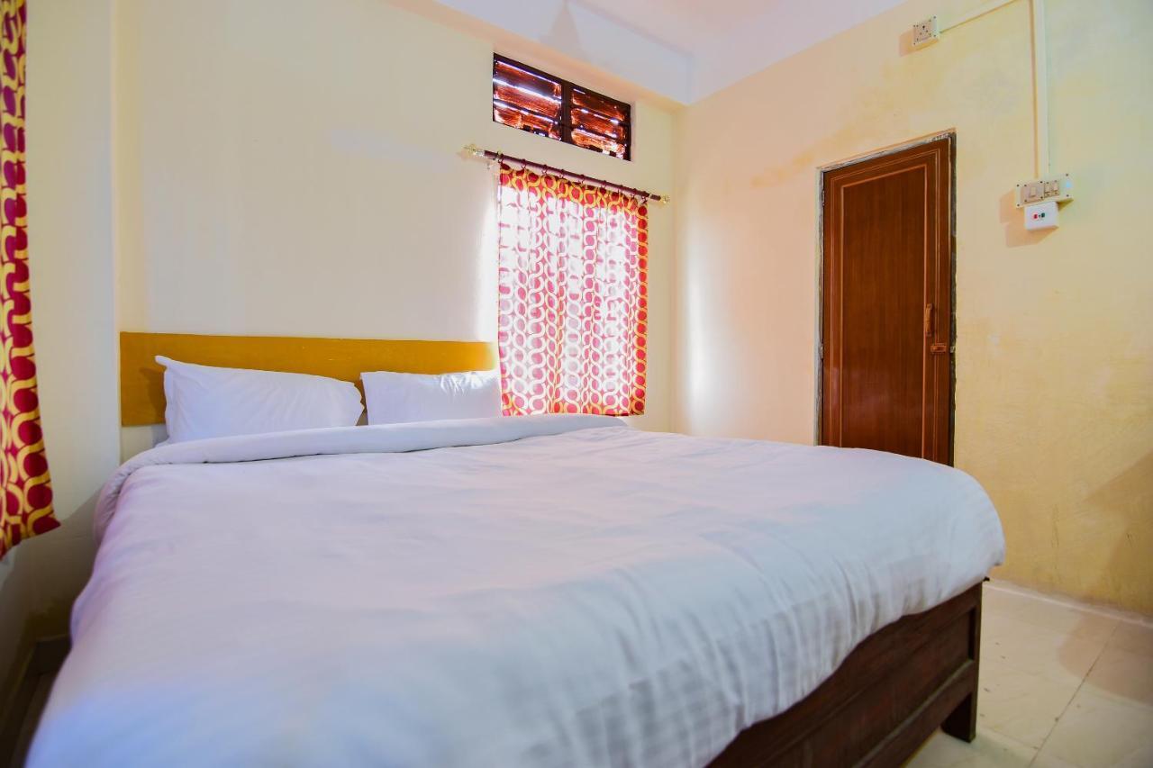 Spot On 30735 Dreamland Guest House Dispur Bagian luar foto