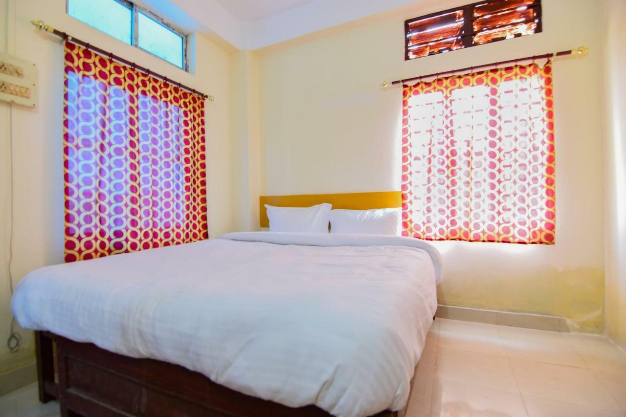 Spot On 30735 Dreamland Guest House Dispur Bagian luar foto