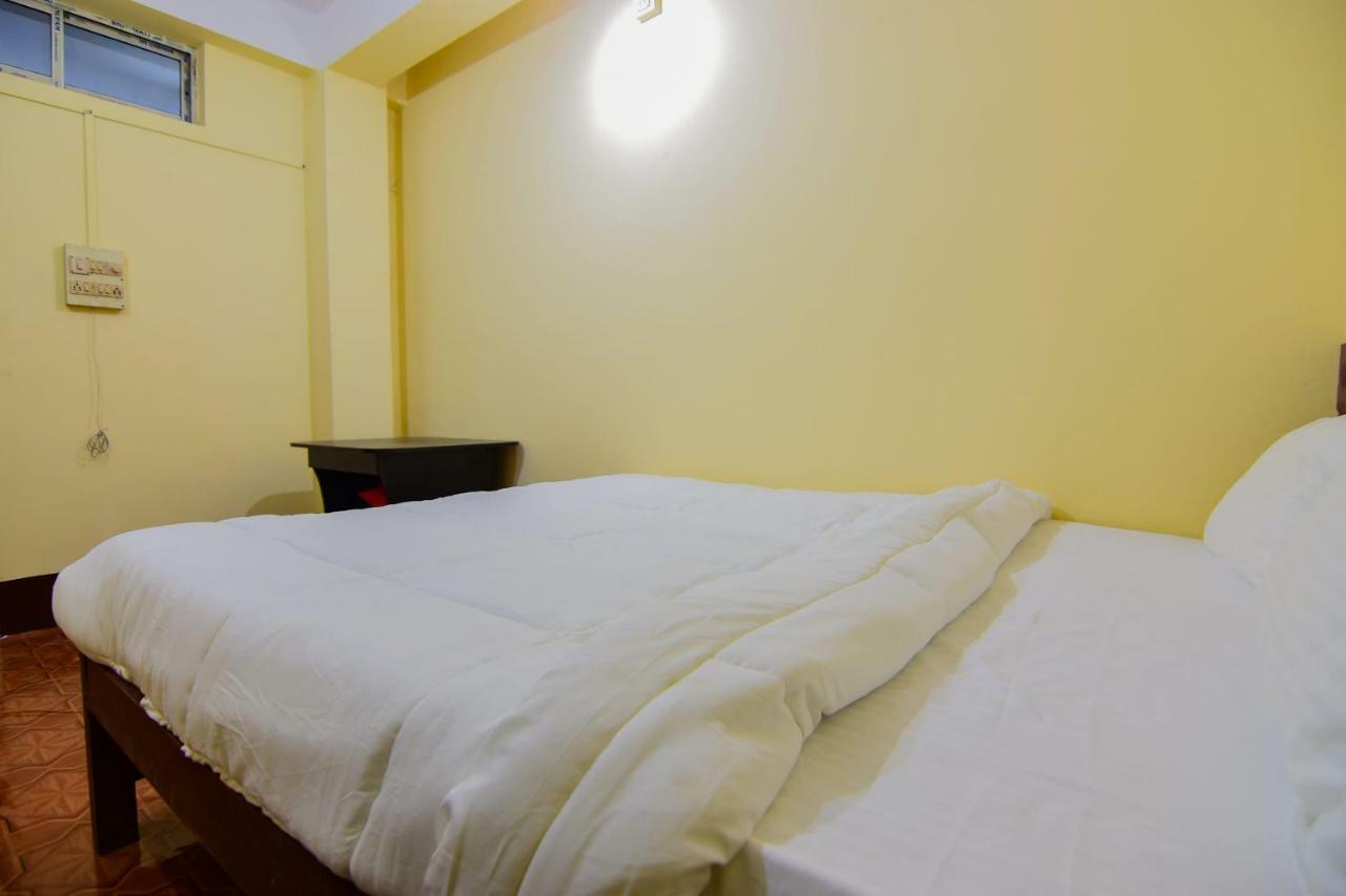 Spot On 30735 Dreamland Guest House Dispur Bagian luar foto